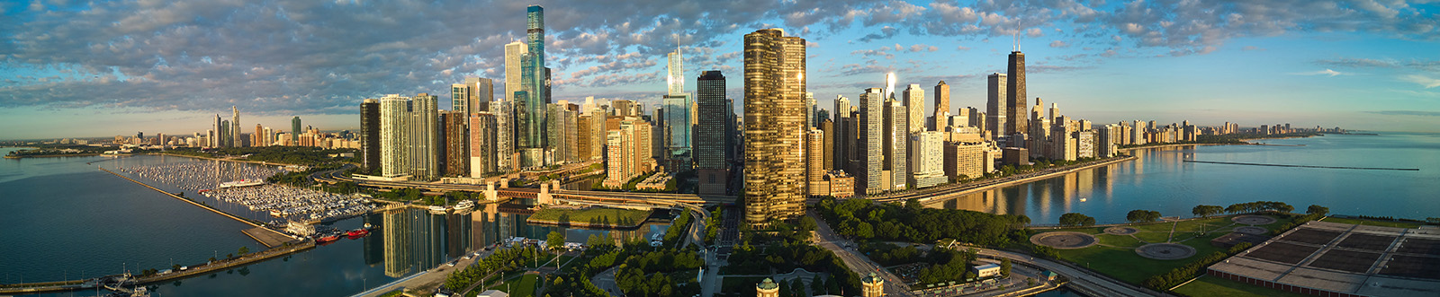 Chicago City skyline panorama