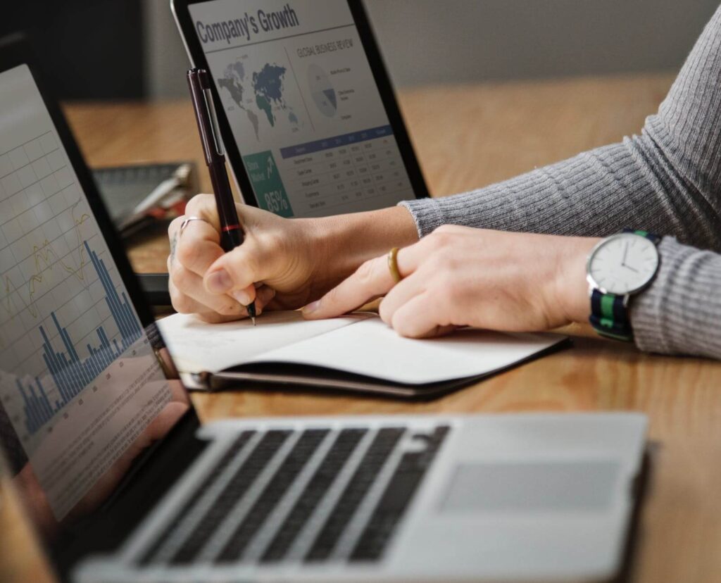 The key digital adoption challenges for distributors (and how to solve them)