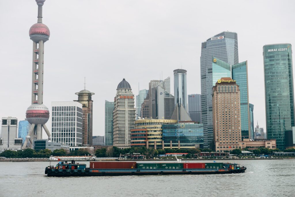 Online to Offline (O2O): Learning from Innovative Companies & China